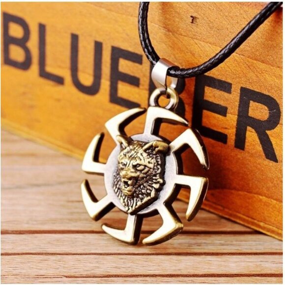 Other - ❤️Retro tiger head Leather Strap Necklace, N90201P117